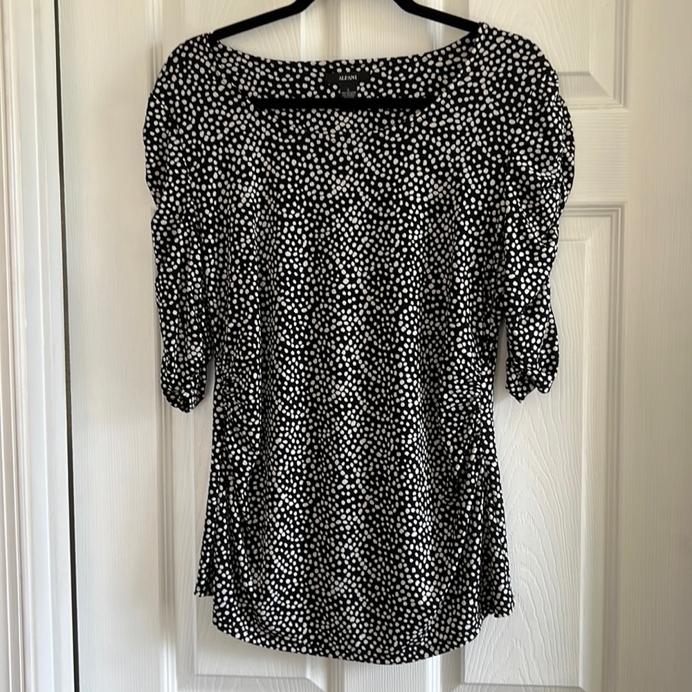 Alfani elbow sleeve, large black/white top
